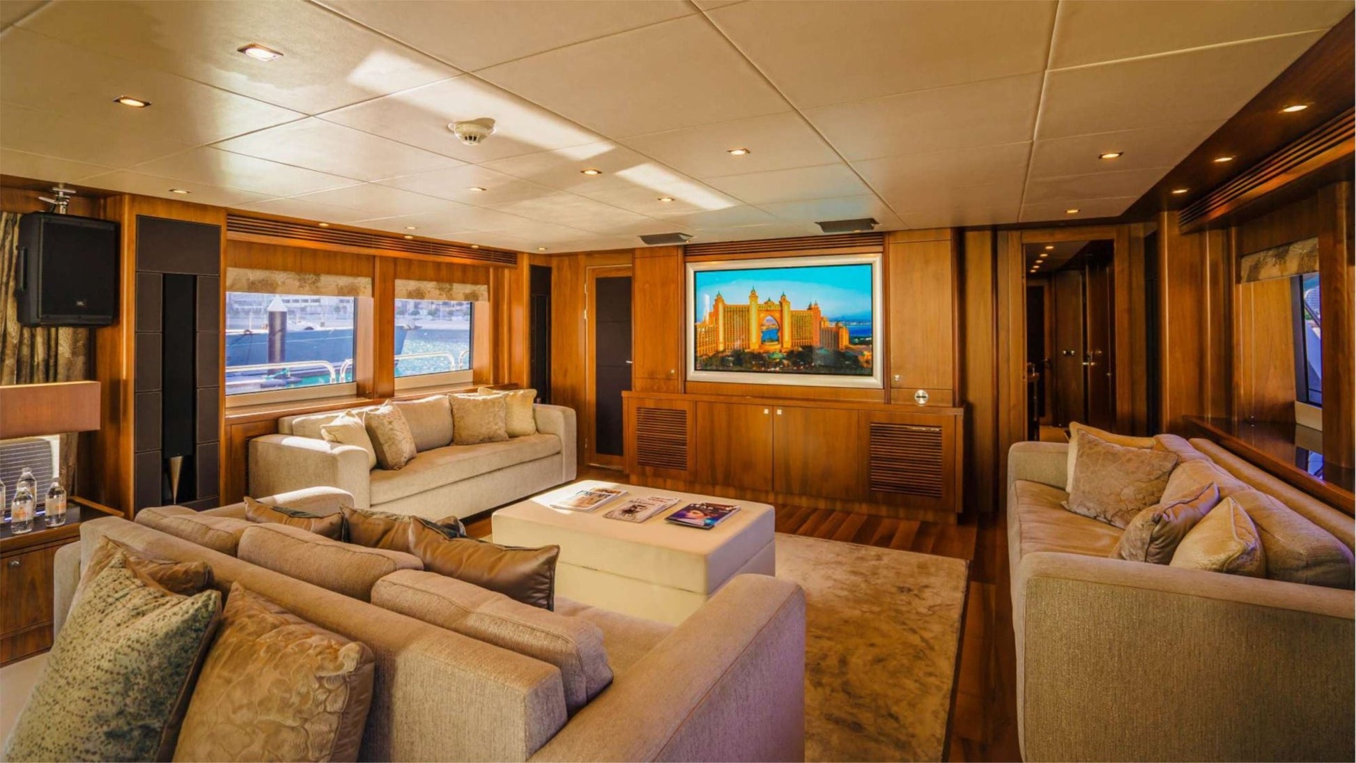 Lucien 131ft(40m) 30 Guest capacity - Flame Travel Dubai