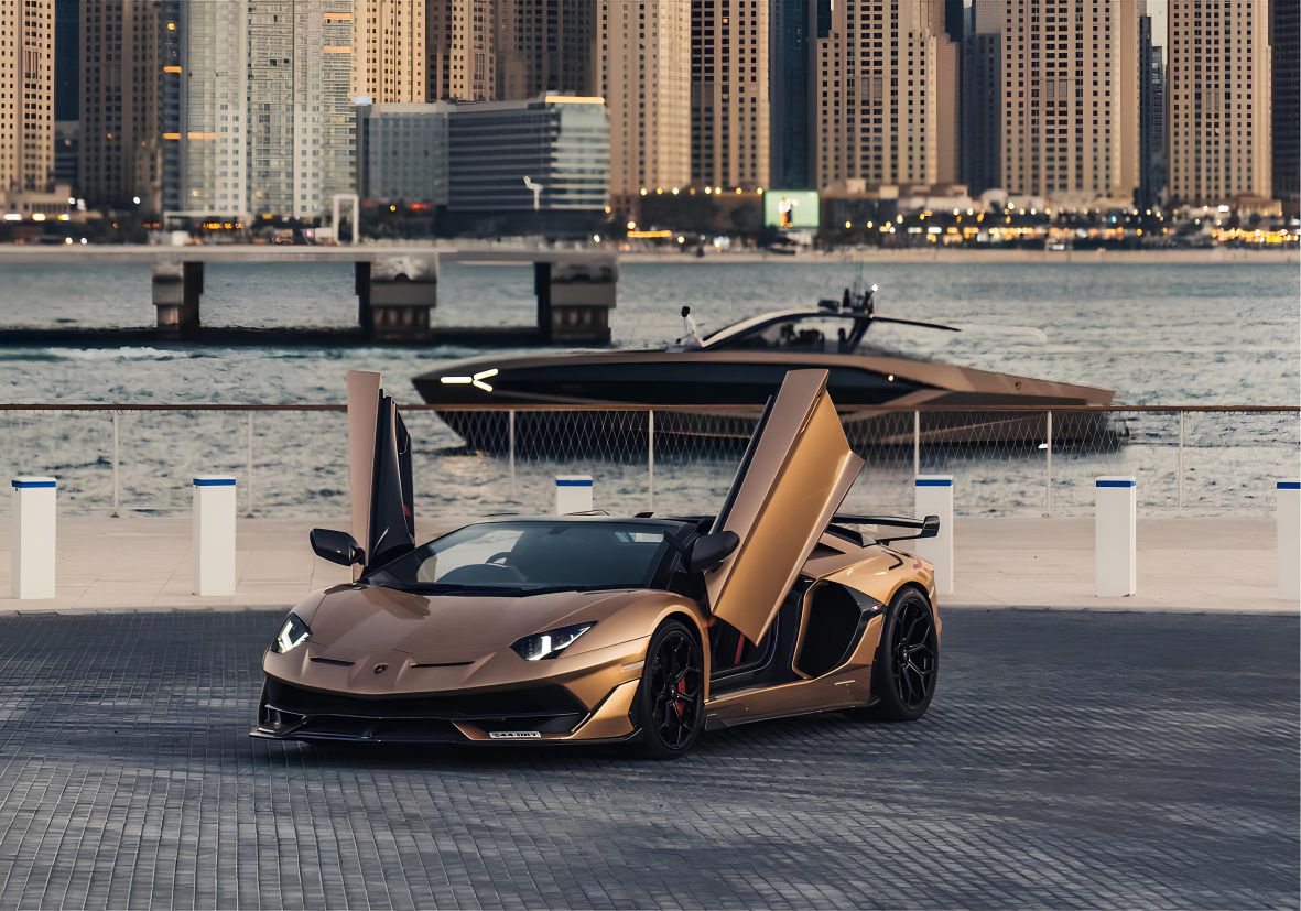 Lamborghini 63ft(20m) 10 Guest Capacity - Flame Travel Dubai