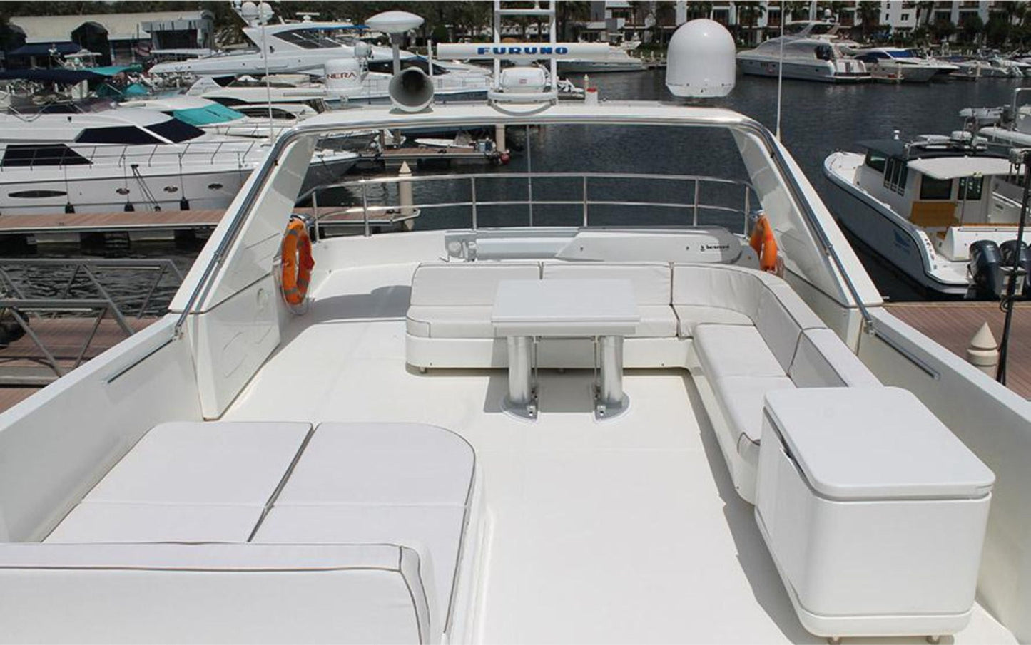 San Lorenzo 82ft(25m) 50 Guest Capacity - Flame Travel Dubai