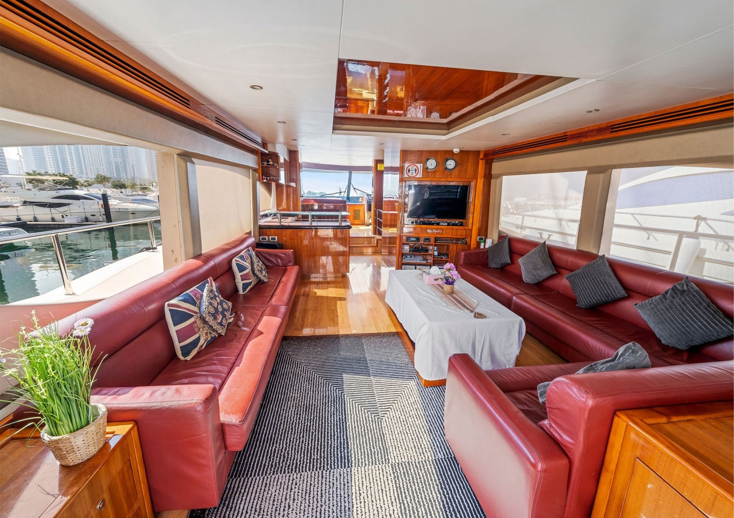 Big dady 90ft(27m) 50 Guest Capacity - Flame Travel Dubai